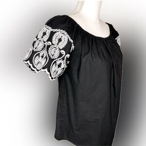 NWOT River & Rose Black Boho Embroidered Top Blouse Women Medium 100% Cotton